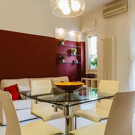 Apartman Flatmentor - Boutique In City Center Milánó